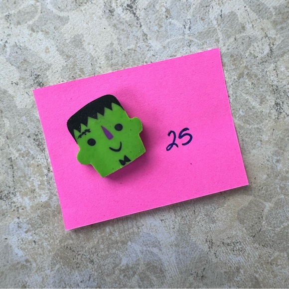 Halloween Themed Mini Erasers #2 - Picture 4 of 9